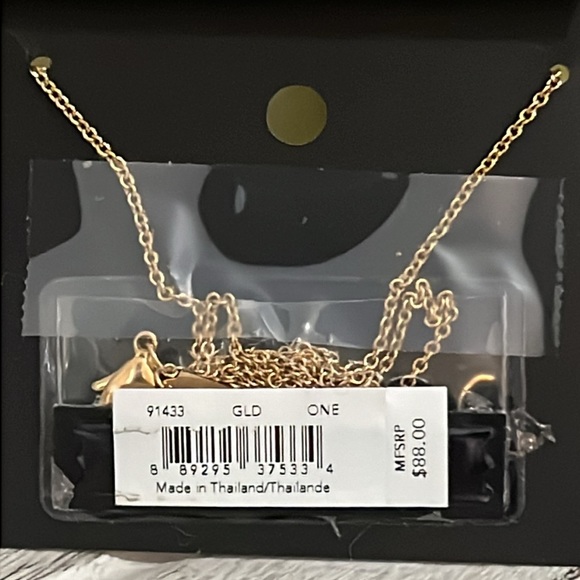 New Coach Gold Plated Signature C Pendant Necklace - Picture 4 of 4